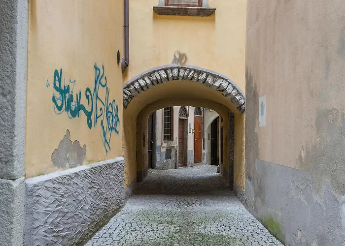 Near Maggiore And Borromean Isles * Intra